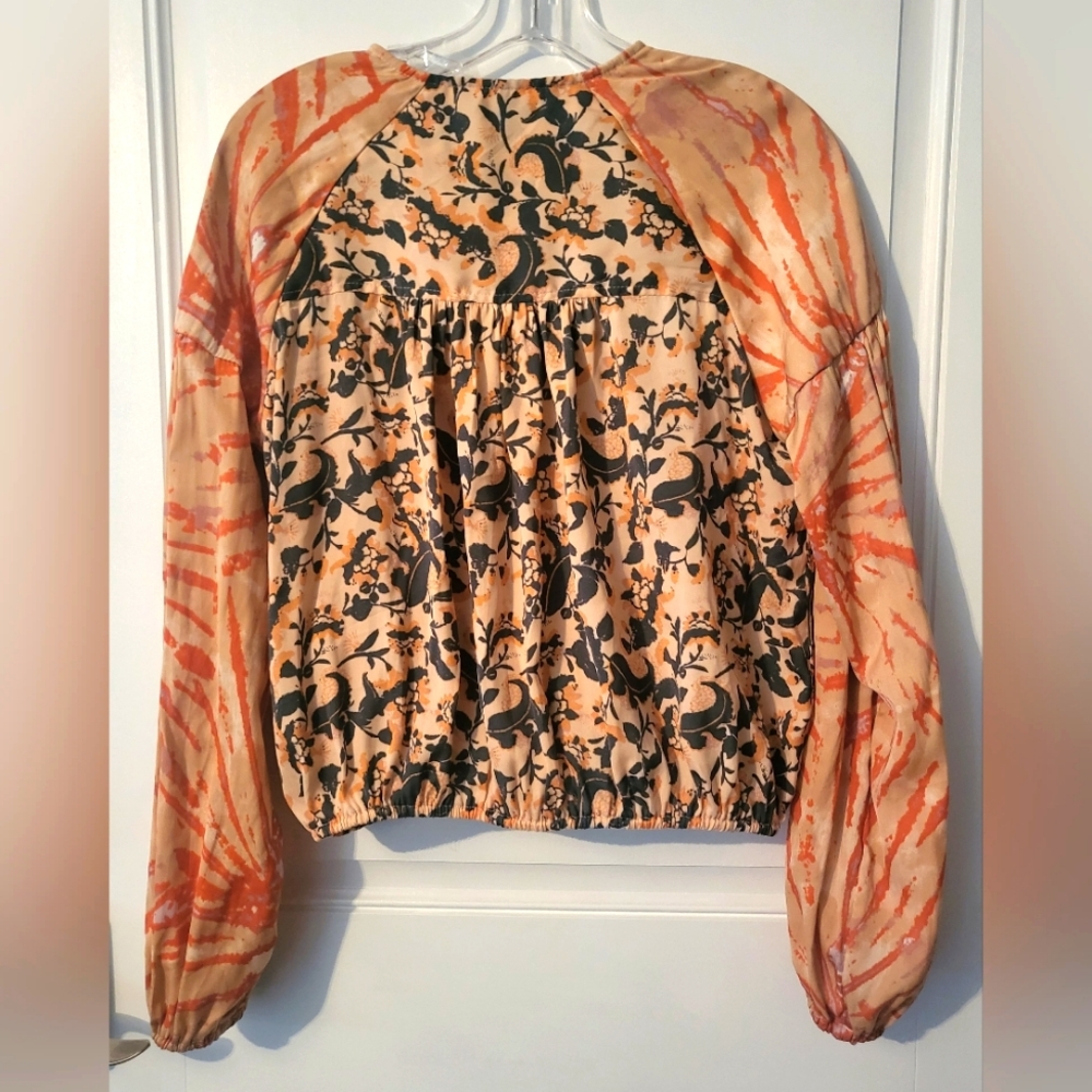 Free People Cruising Together Wrapped V neck floral Printed Top Blouse Size L - Picture 10 of 14